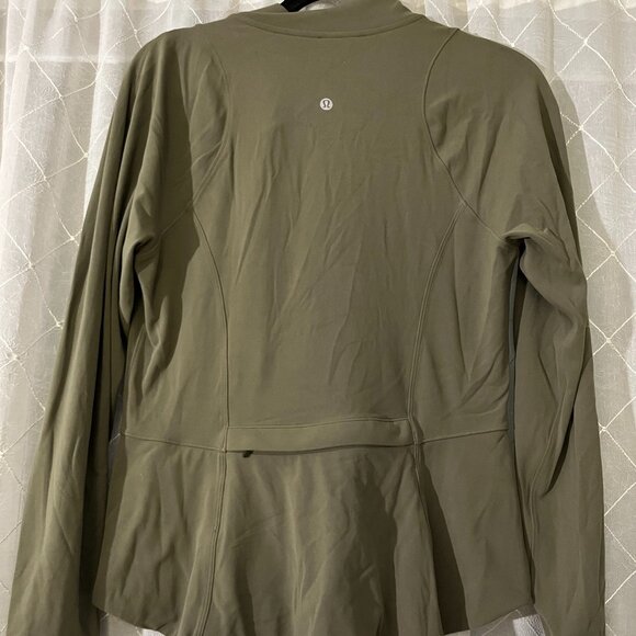 olive green lululemon jacket size 12 - Picture 4 of 5